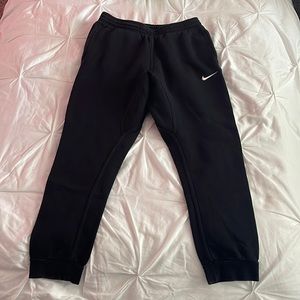 black nike joggers